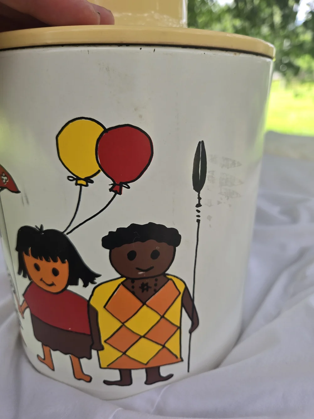 Retro Kids Balloon Cookie Tin - Cream, Yellow & Orange - Picture 3 of 10